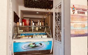 Albergue Y Gelateria Il Nonno